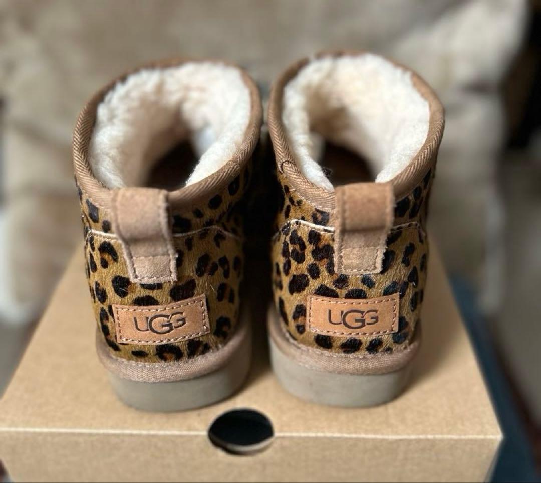 UGG アグ クラシック ウルトラ ミニ レパード