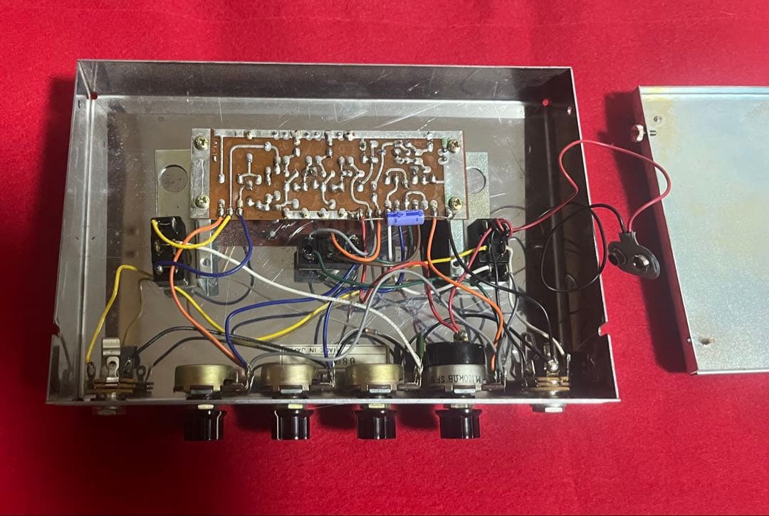 Roland AF-100 Bee Baa ファズ GARAGE PUNK