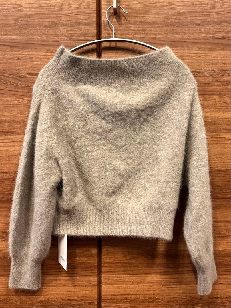 値下げ！新品未使用タグ付き SNIDELフォックスアルパカオフショルプルオーバー