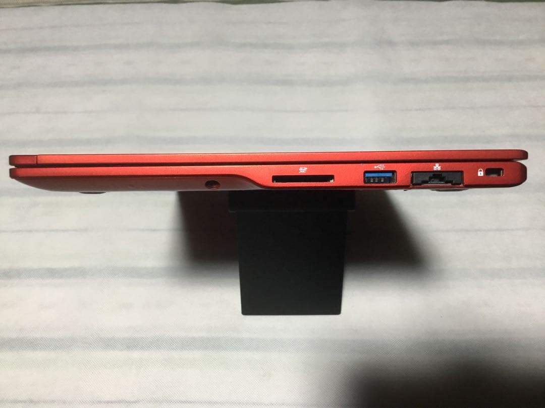 Fujitsu LIFEBOOK UH75/C3 訳あり