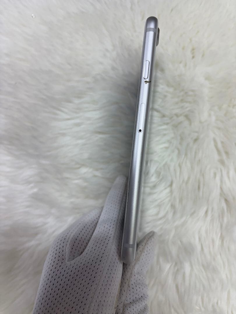 Apple iPhone 8 シルバー 本体64GB 動作品