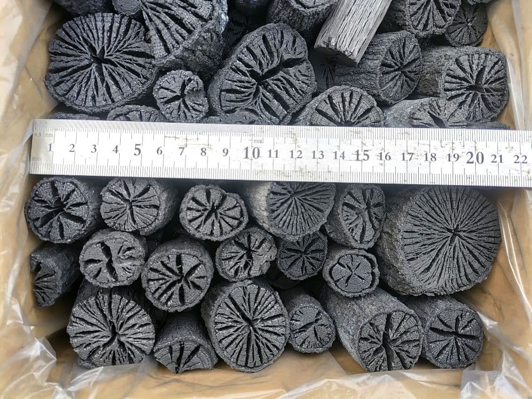 m3ホンポ【 愛媛産 】切れ端５.５㎏ クヌギ炭×2箱