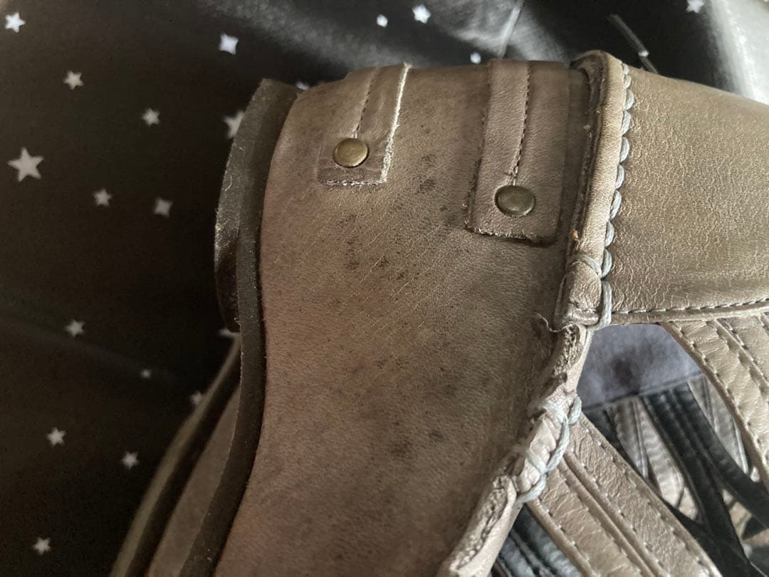 ヒナデイグリーン　グラディエーターサンダル　グレー　S