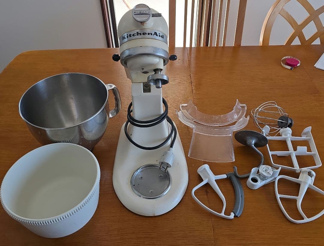 Kitchen Aid Artisan 5KSM150 ミキサー　海外品