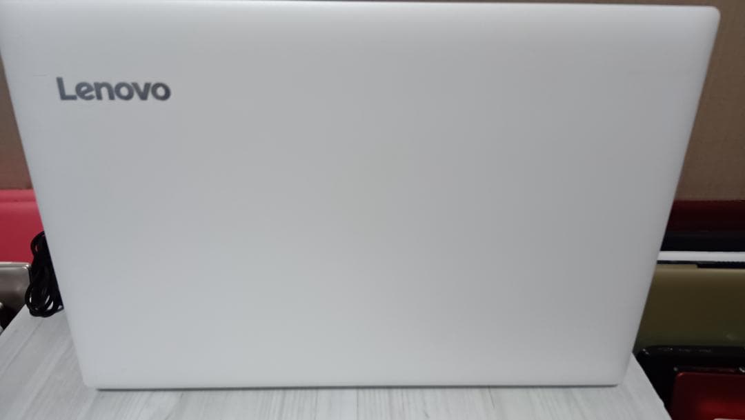 Lenovo Ideapad 330　7世代i3 美品