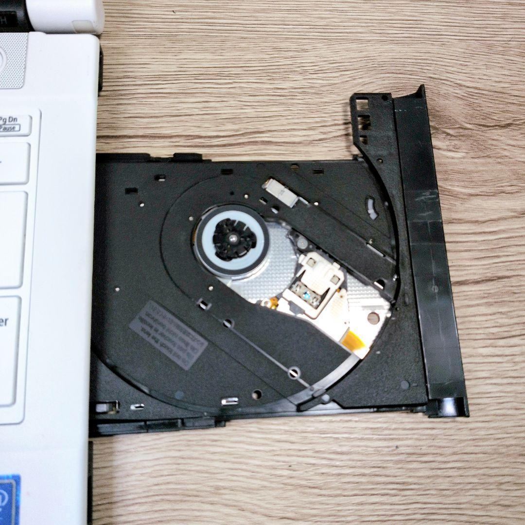 メモリ16GB Windows11 SSD500GB NECノートパソコン