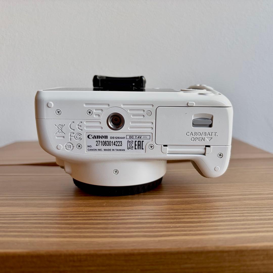 Canon EOS Kiss X7 ホワイト ズームレンズ＋40mm単焦点レンズ