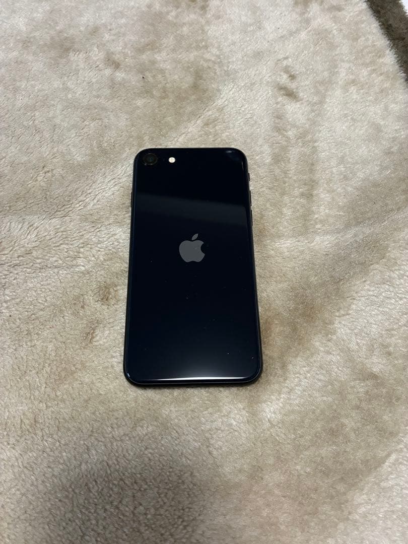 Apple iPhone SE3 ブラック 本体