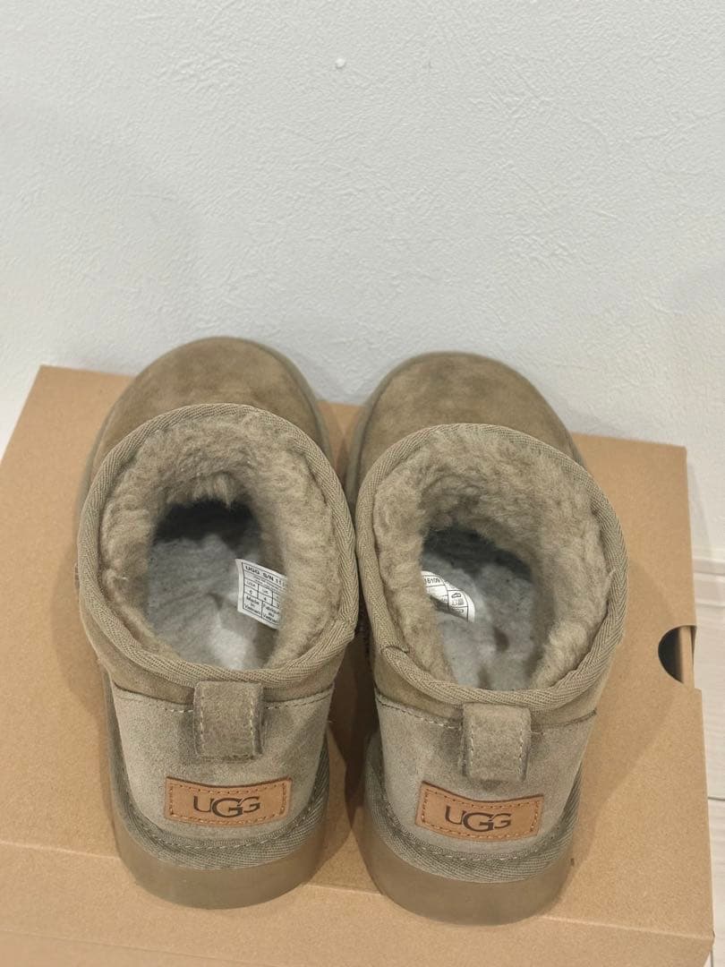 【箱有り】UGG クラシック ウルトラ ミニ アンテロープ