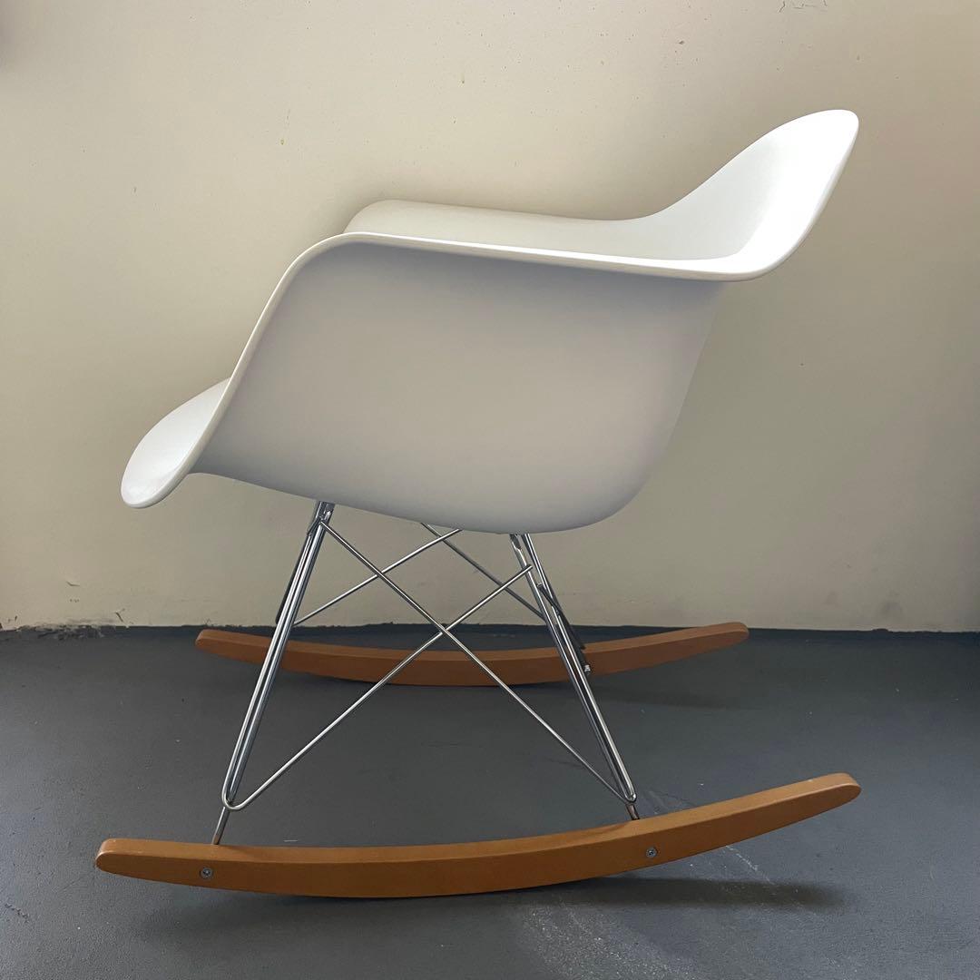 Vitra イームズ アームチェア ロッキングチェア　ホワイト　正規品