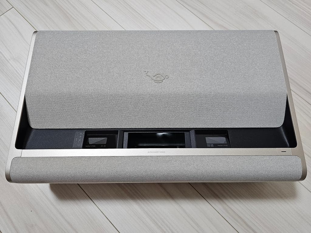 【美品】Aladdin Marca 超単焦点プロジェクター