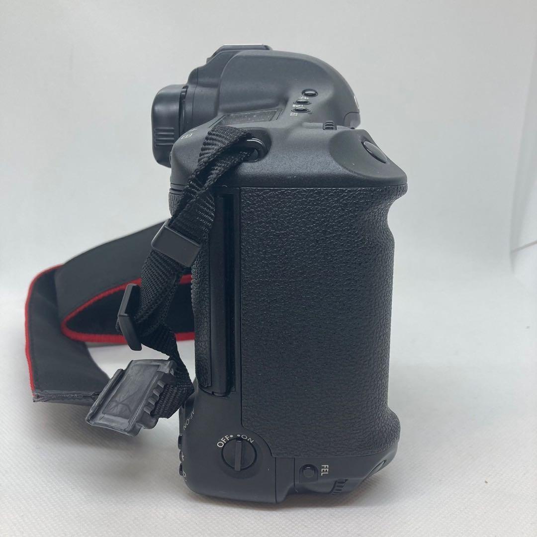 Canon デジタル一眼レフカメラ　　　EOS-1D Mark III