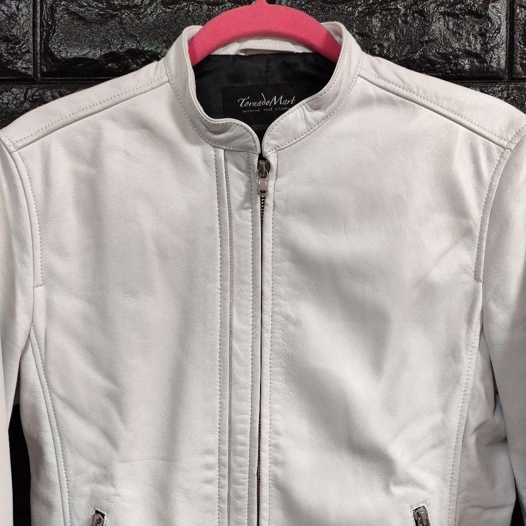 未使用に近い　トルネードマート　純白の ラムレザーシングルライダースジャケット