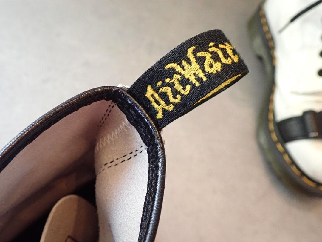 Dr. Martens ホワイト ブラック ワークブーツ 8ホール 24㎝