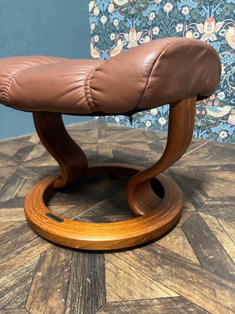 りき＊エコーネス 　オットマン フットスツール 本革 ストレスレス