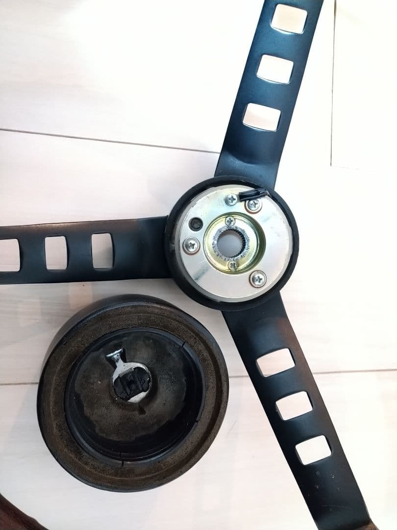 フェアレディＺ・S30Z・240ZG・純正・ステアリング・ハンドル