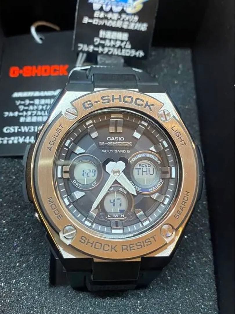 【未使用に近い極美品】G-SHOCK GST-W310 1AJF 電波ソーラータ