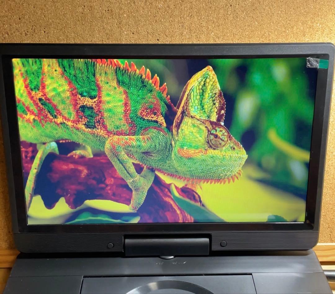 24年製 付属品完備ポータブルDVD・BD・Blu-ray・ブルーレイプレーヤー