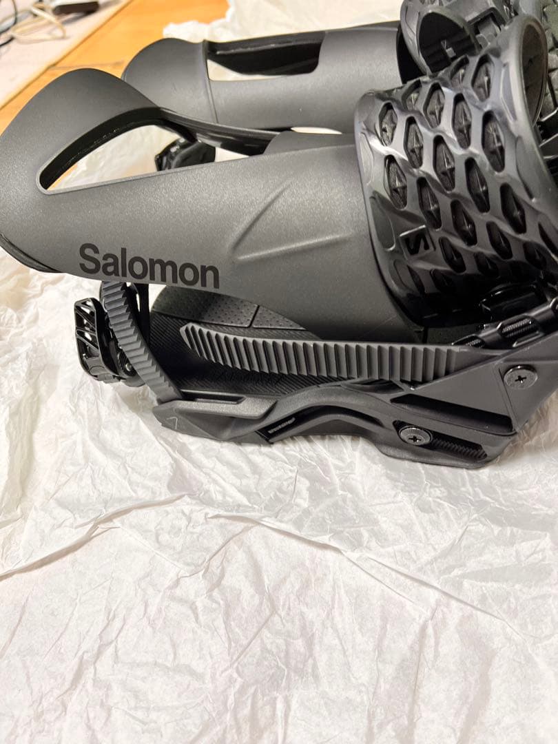 Salomon ビンディング　HOLOGRAM ホログラム