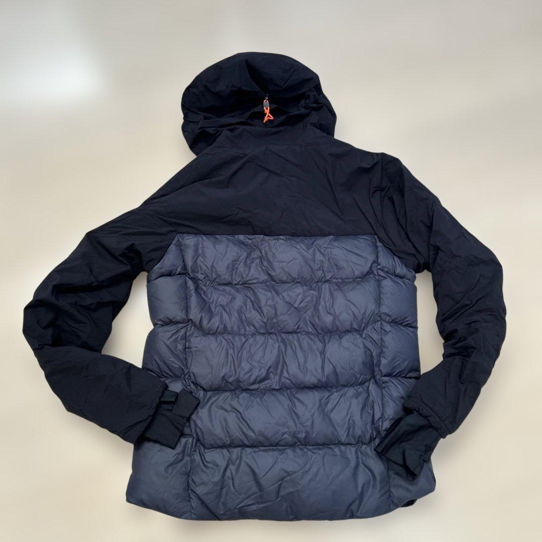 MAMMUTフード付きダウンジャケット ブラック