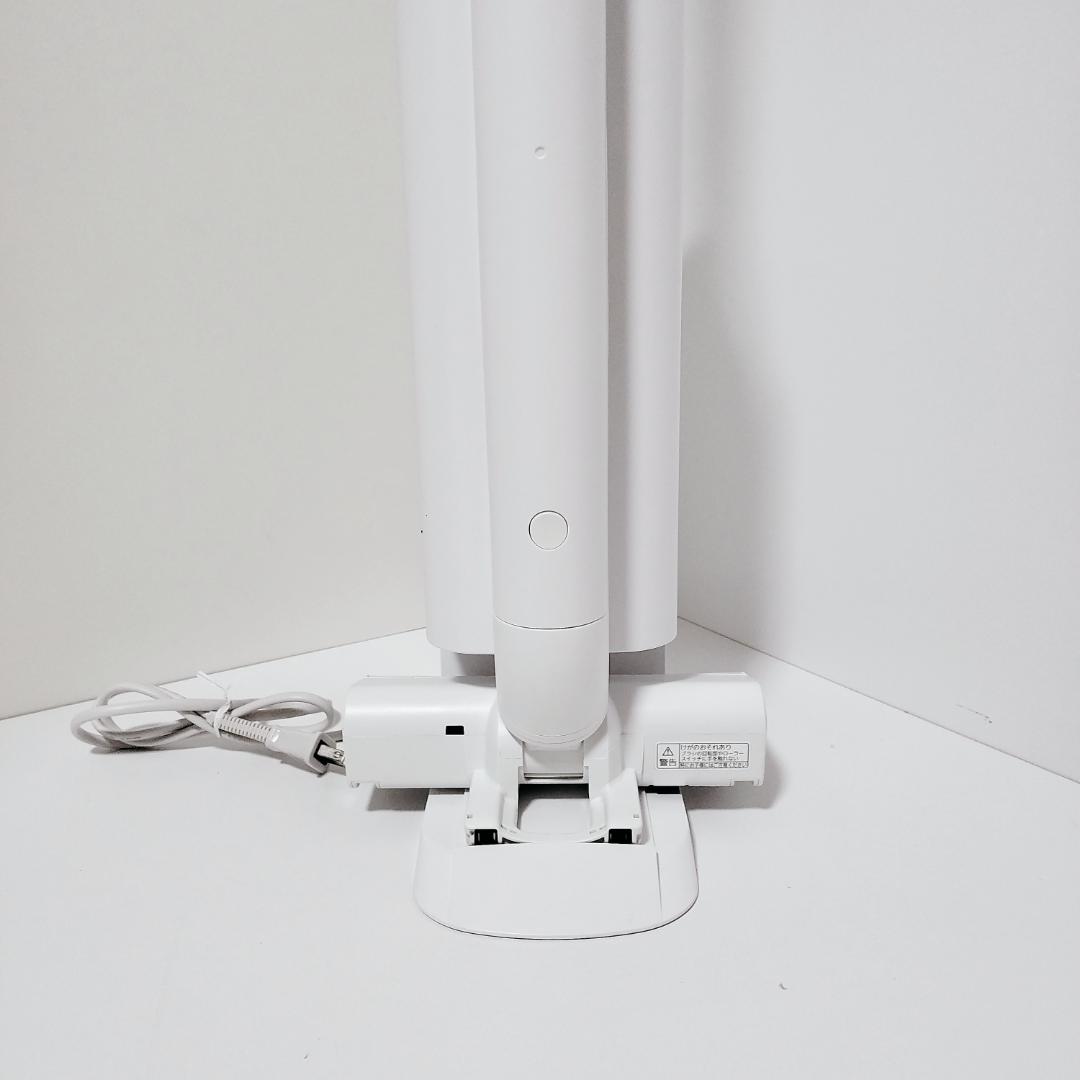 【極美品】2025年製Panasonic セパレート型コードレススティック掃除機