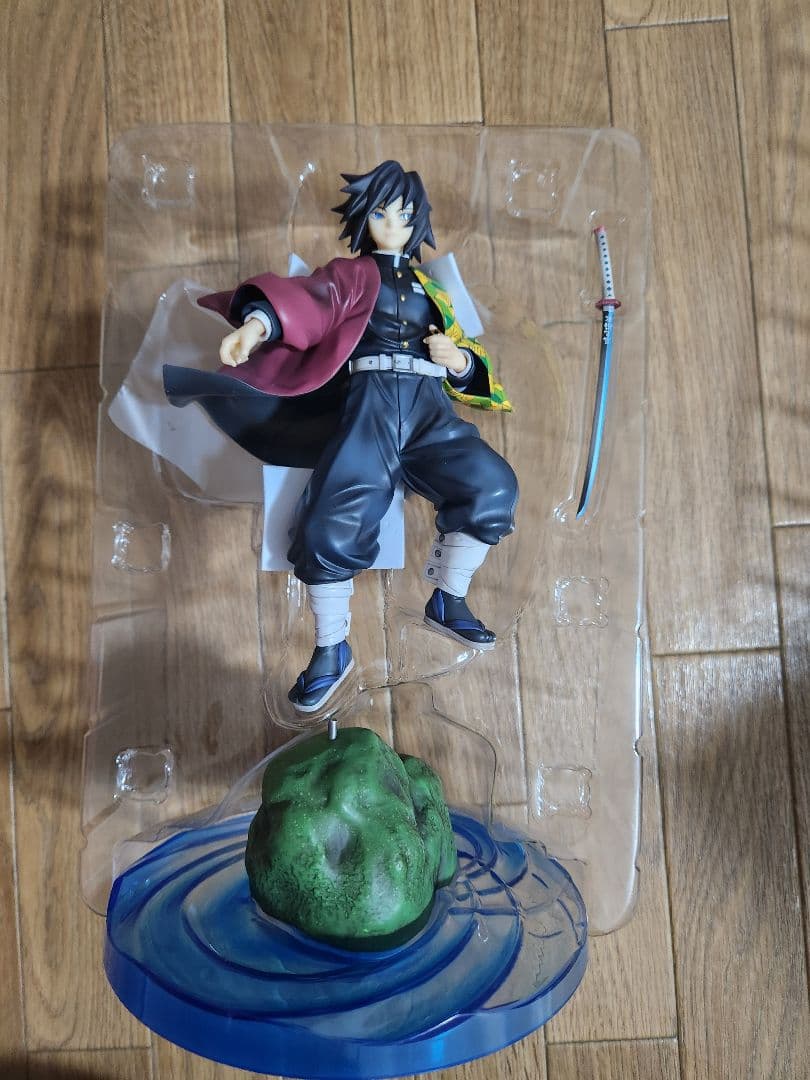 G.E.M.シリーズ 富岡義勇 フィギュア 鬼滅の刃