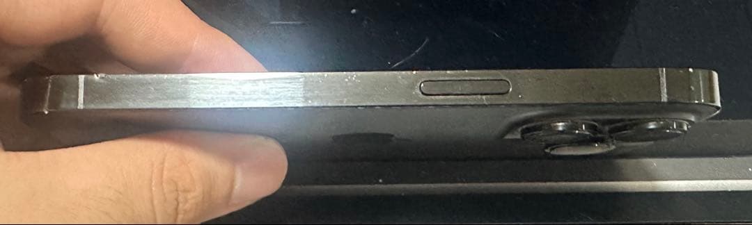 【iPhone14pro】スクリーン交換あり