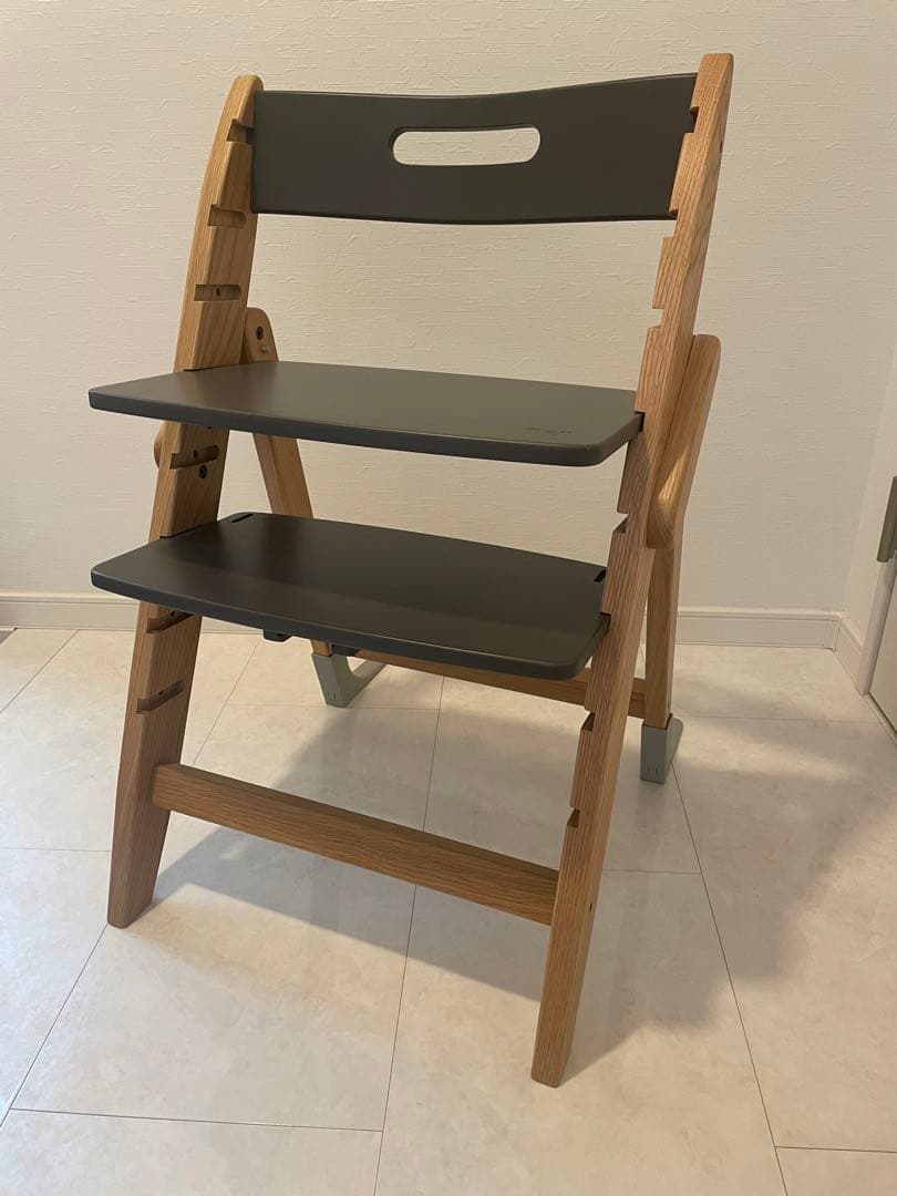 moji YIPPY NOVEL モジ イッピー ノーブルチェアーキッズチェア