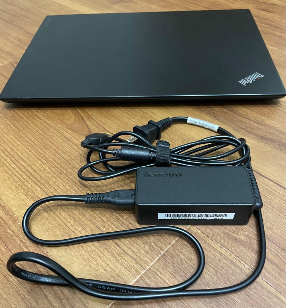 Lenovo ThinkPad T460S （Core：i7　メモリ:16GB）