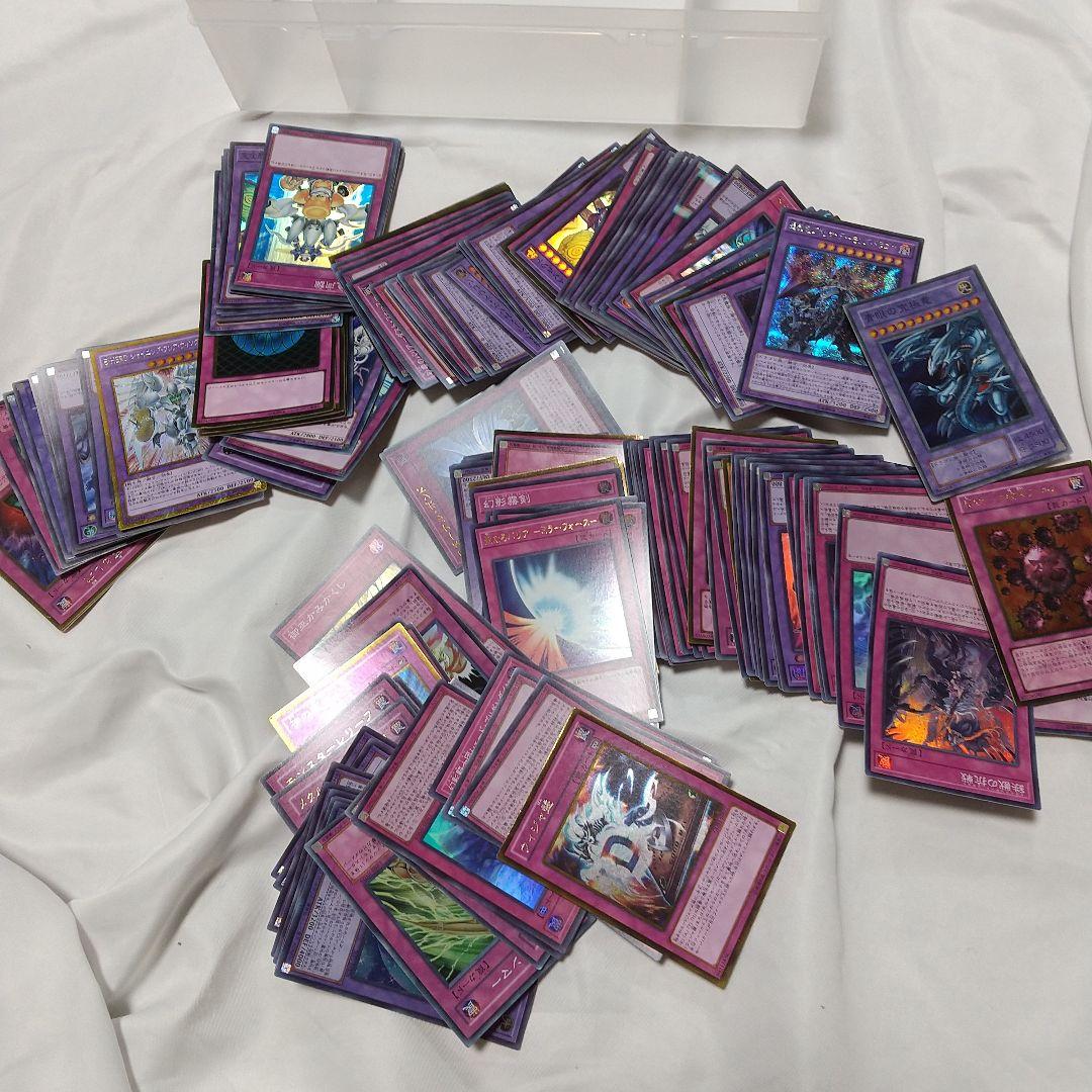 遊戯王OCGカードセット 収納ケース付き SR以上 引退品 約950枚