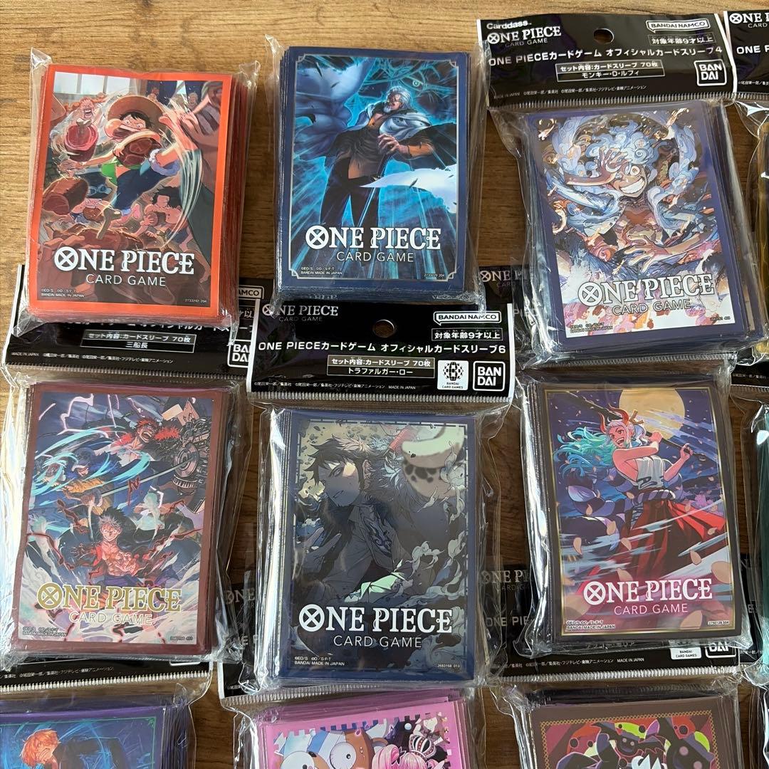 ワンピースカード　公認店　オフィシャルスリーブ　ルフィ　ゾロ　他　23個セット