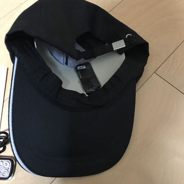 小型カメラ　防犯　リモコン付