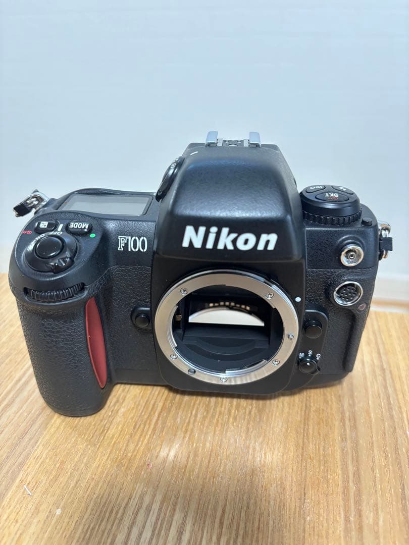 H12/5878F★美品★ニコン Nikon F100 ボディ＆レンズセット