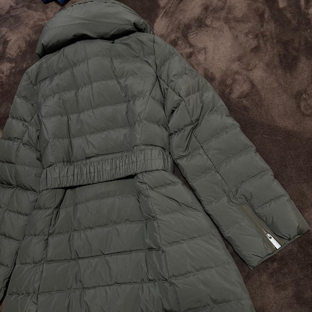 タグ付き未使用級　西川ダウン　フォックスファースタンドベルテッドダウン　カーキS
