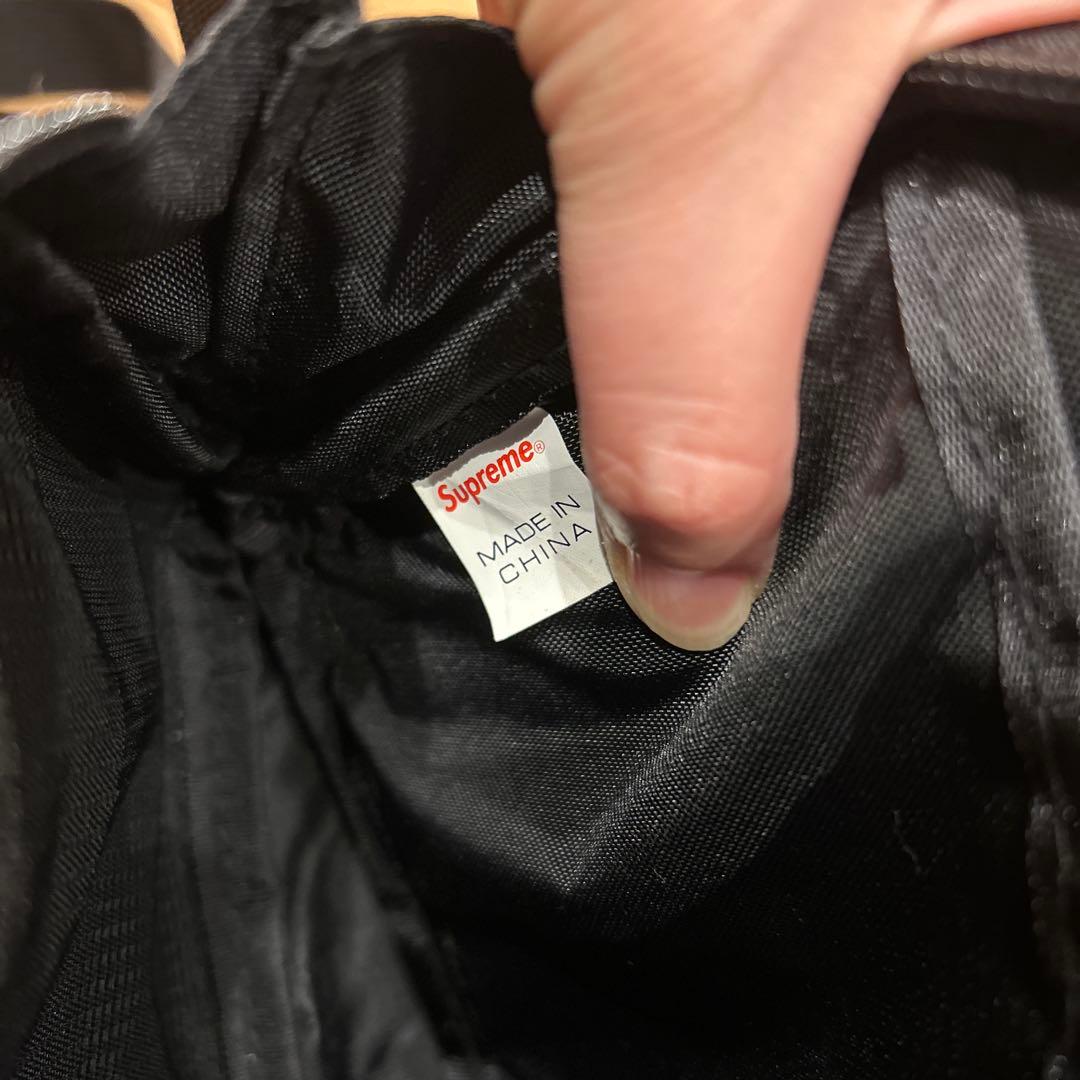 美品⭐︎2018AW Supremeシュプリーム　ショルダーバッグ　ポーチ黒