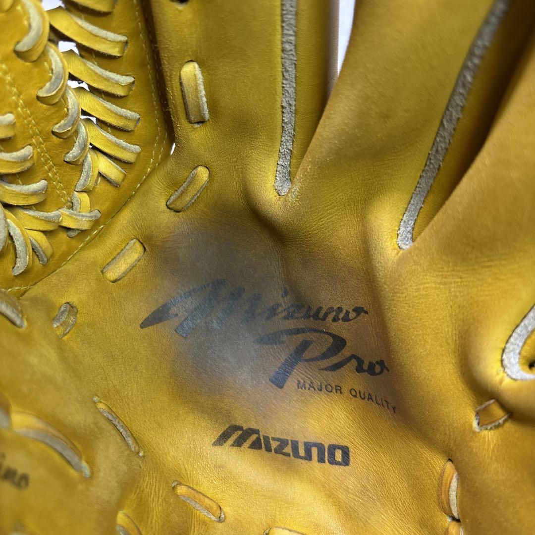 Mizuno Pro ミズノプロ 軟式グローブ 一般用　内野手　刺繍入り