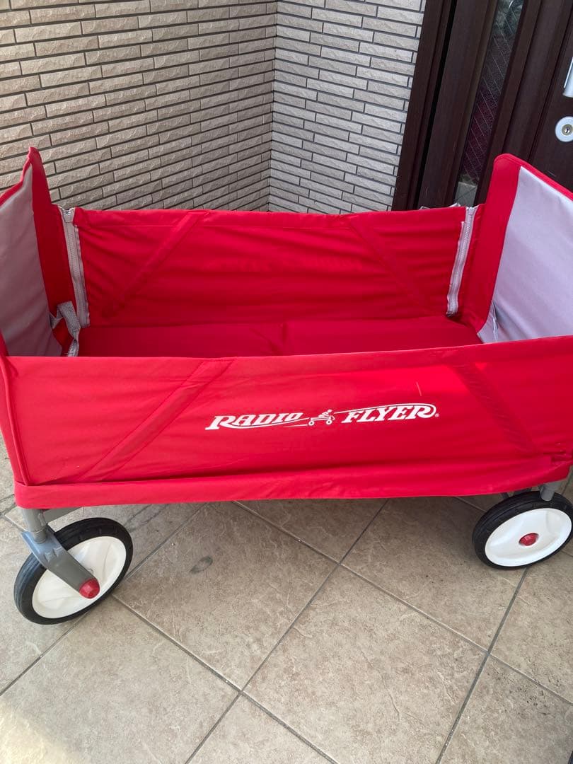 ラジオフライヤー　Radio Flyer #3950 赤いワゴン 2人乗り