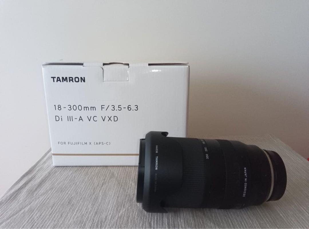 デジタルカメラ TAMRON 18-300mm F/3.5-6.3 Di III-A VCVXD