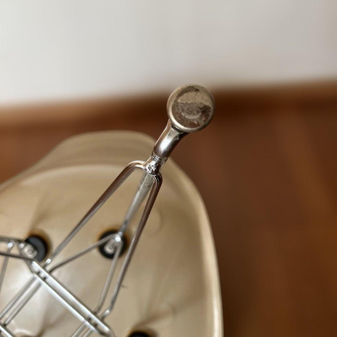 イームズ　MODERNICA サイドシェルチェア エッフェルベース　ベージュ