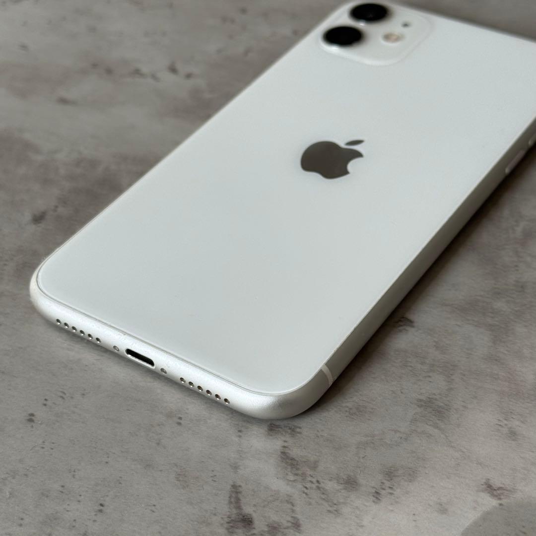 Apple iPhone 11 ホワイト 本体 ジャンク品 SIMフリー