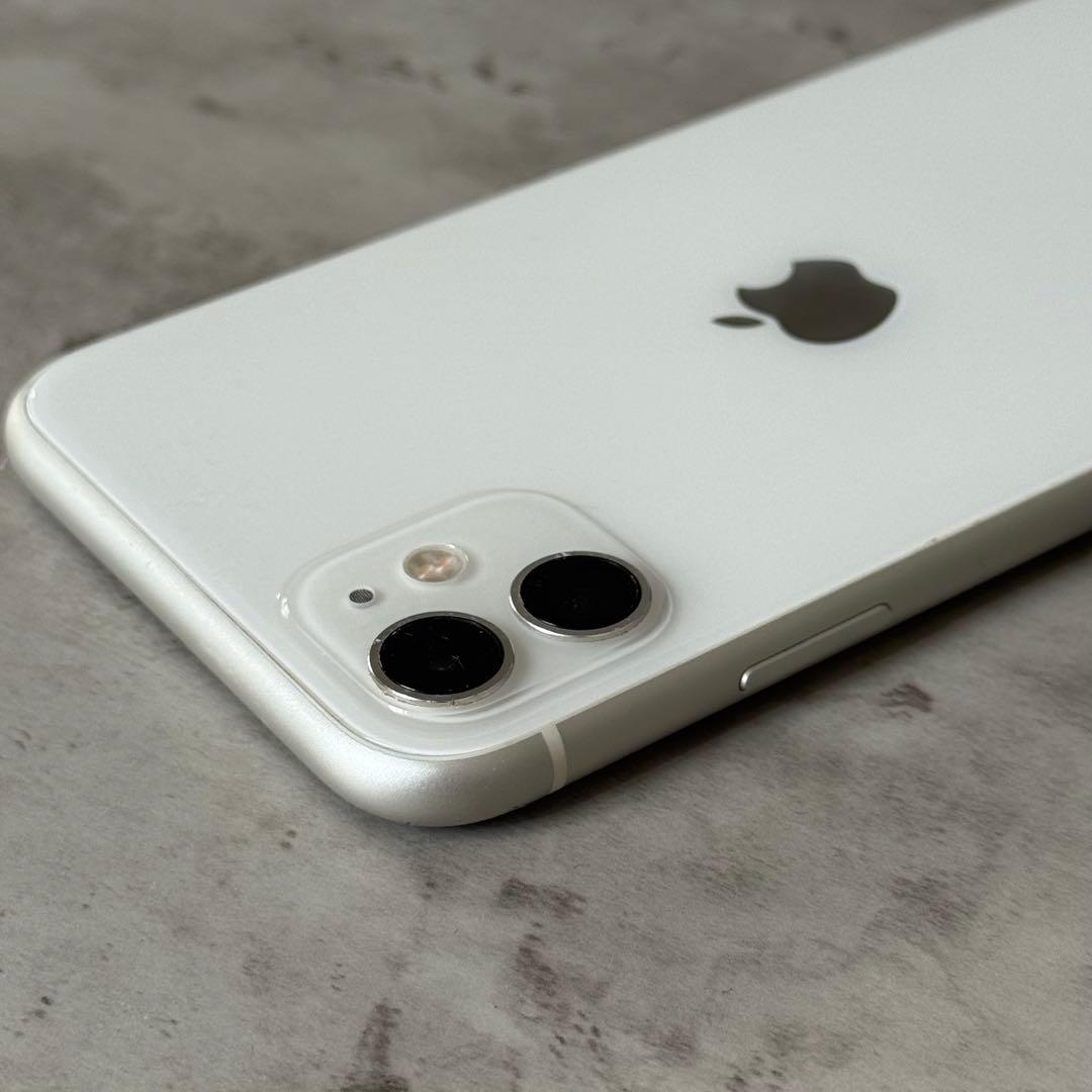Apple iPhone 11 ホワイト 本体 ジャンク品 SIMフリー