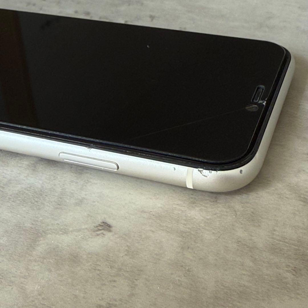 Apple iPhone 11 ホワイト 本体 ジャンク品 SIMフリー