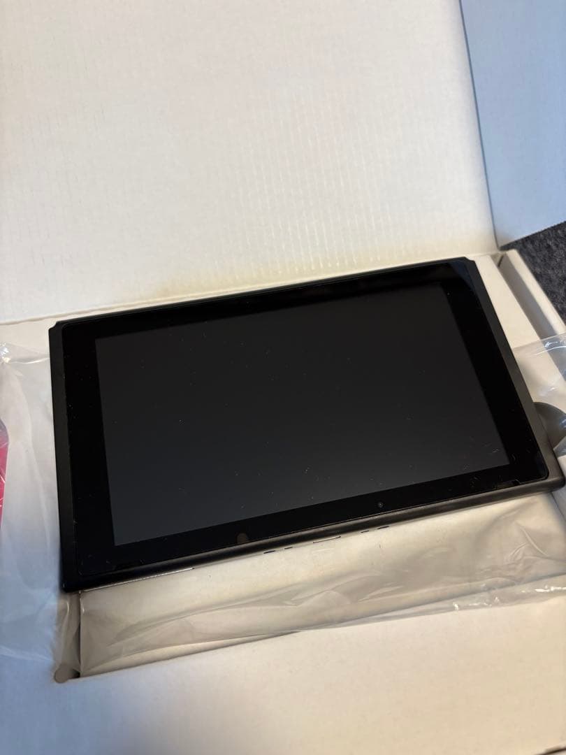 ニンテンドー　スイッチ本体　中古美品