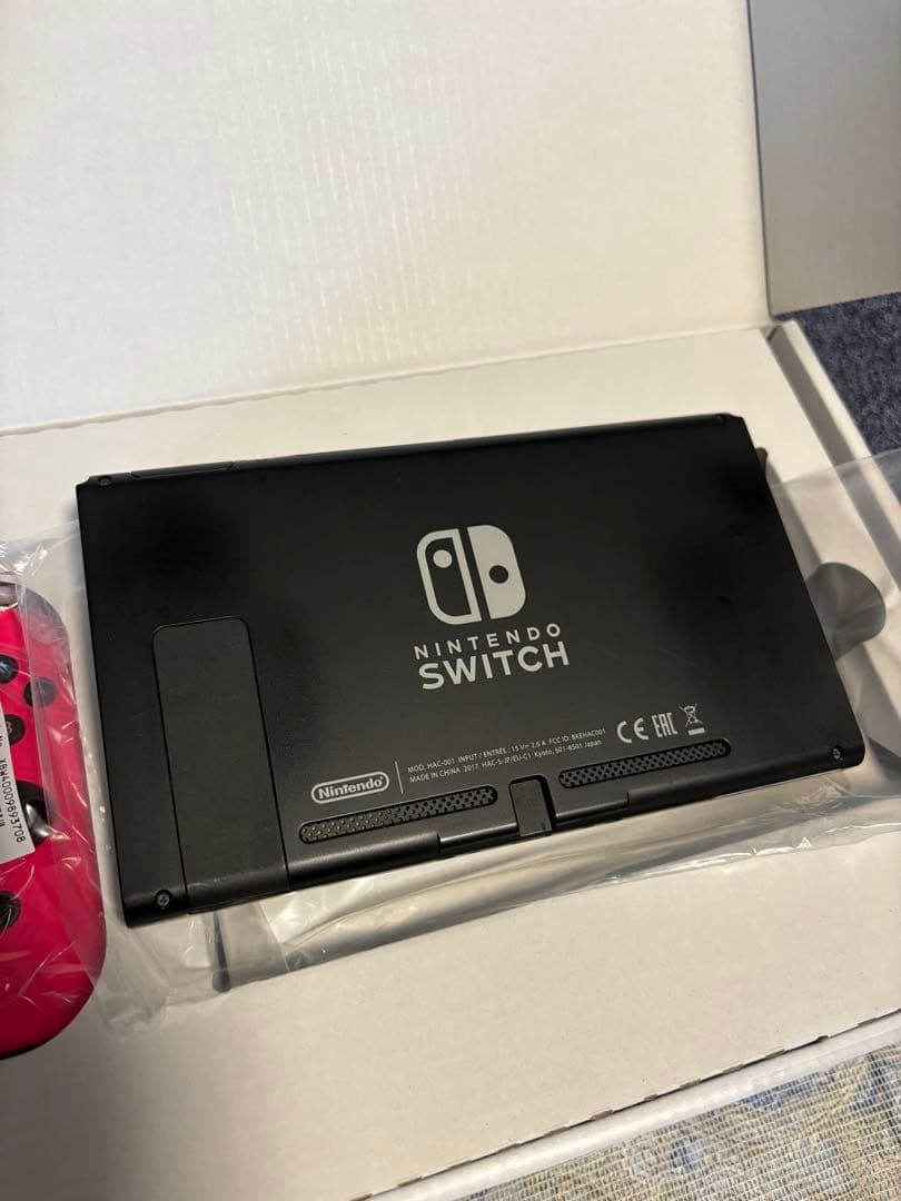 ニンテンドー　スイッチ本体　中古美品