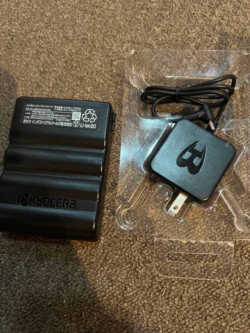 22vバッテリーx 1個　箱なし