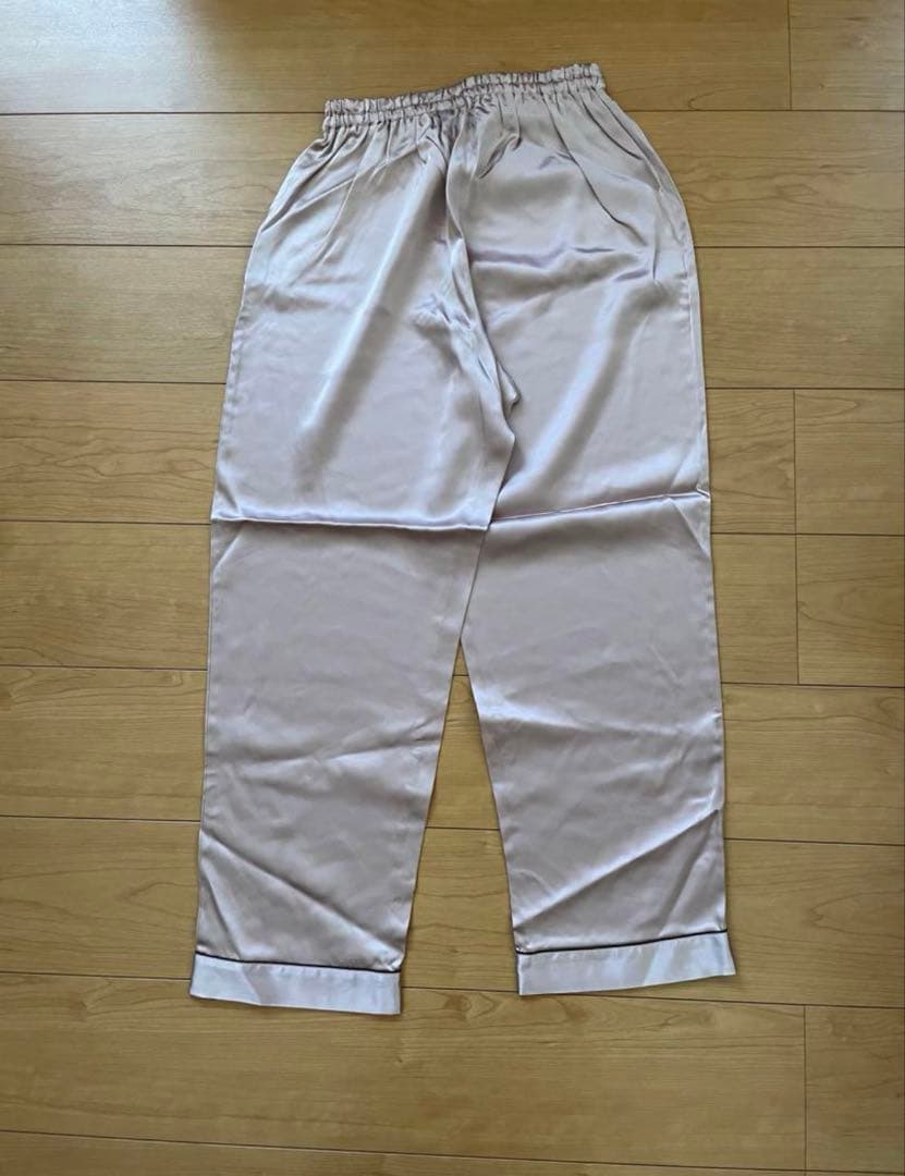 ワコール／睡眠科学 シルクサテン パジャマ