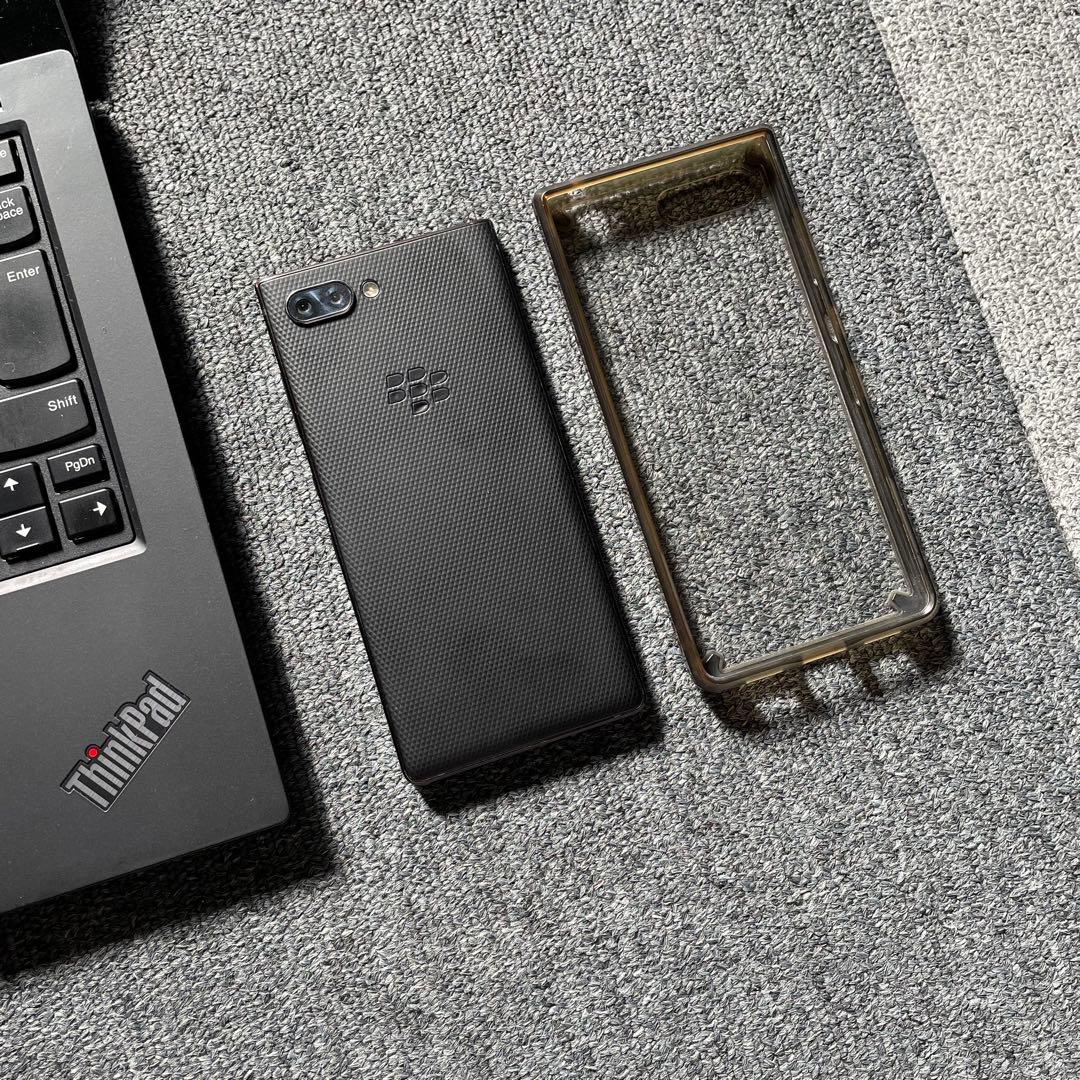 【美品】ブラックベリーKEY2 SIMフリー + ケース