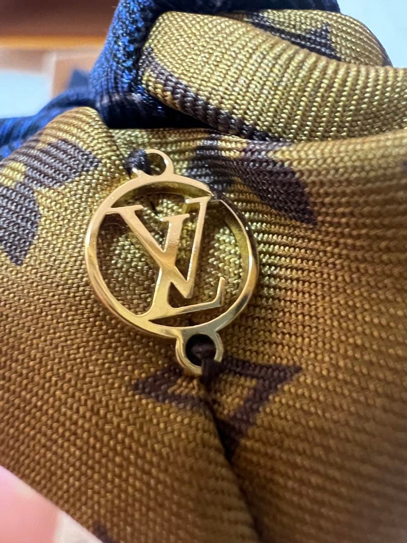 LOUIS VUITTON ヘアゴム・シュシュ