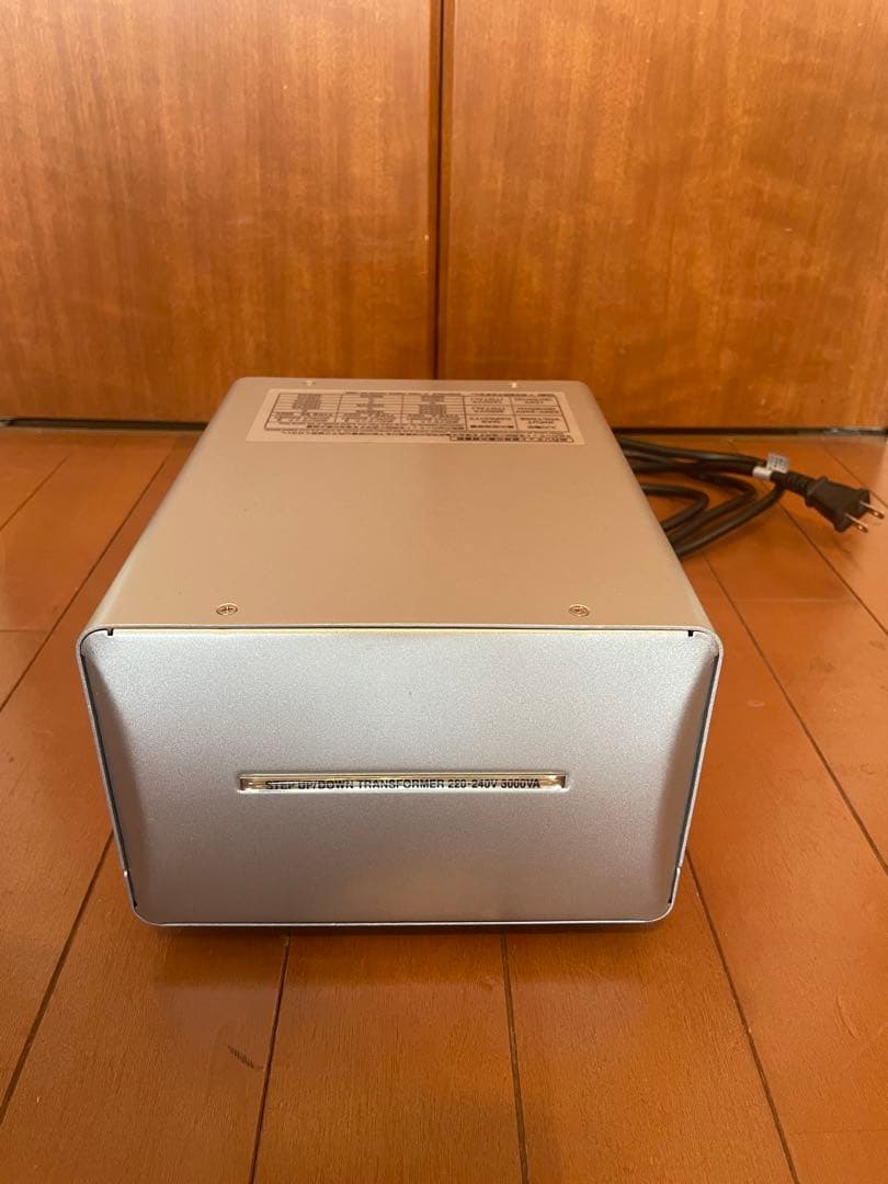 カシムラ 大型トランス TTS-119C 変圧器 100V/230V 3000W