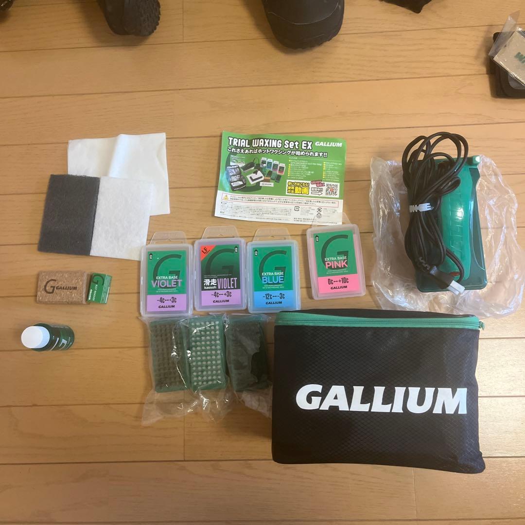 し*う様 Salomon スノーボード+ビンディング小物+ウェア上下+ホットワッ